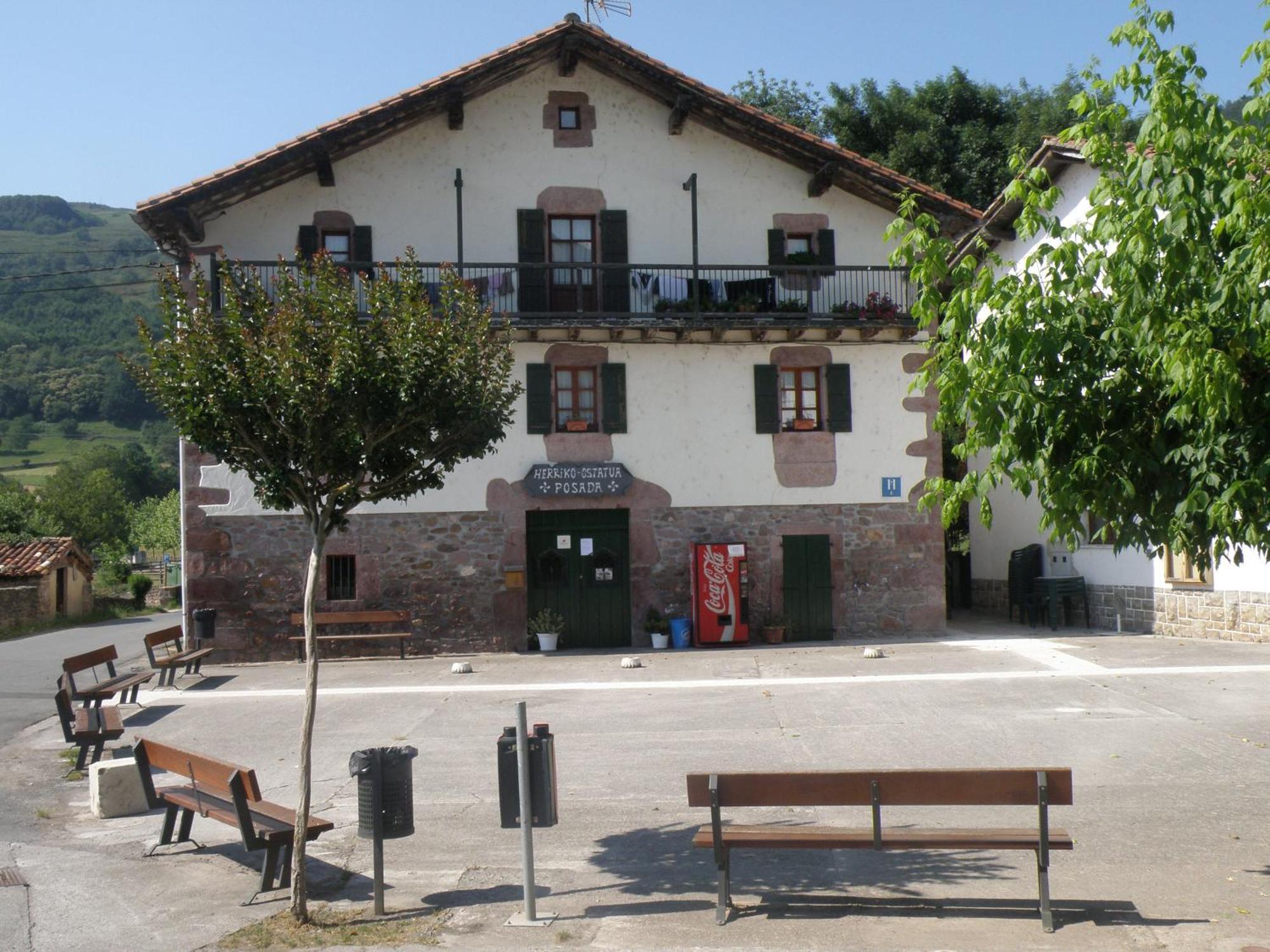 Posada Elbete Bagian luar foto